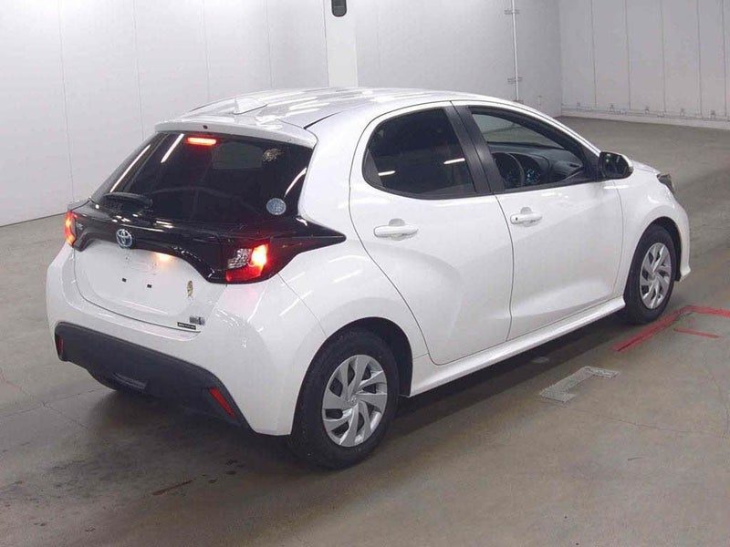 2023 Toyota Yaris X, photo 3