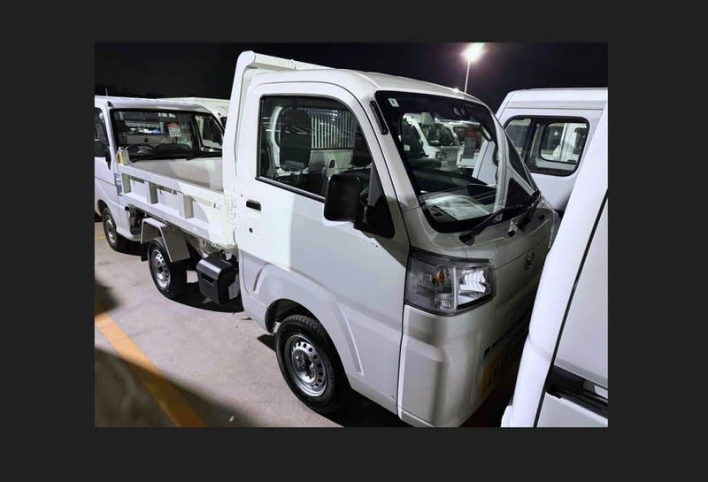 2025 Daihatsu Hijet 4WD TIPPER