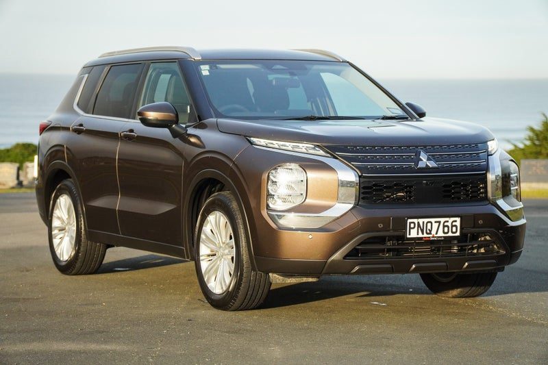 2022 Mitsubishi Outlander LS 2.5 4x4 auto