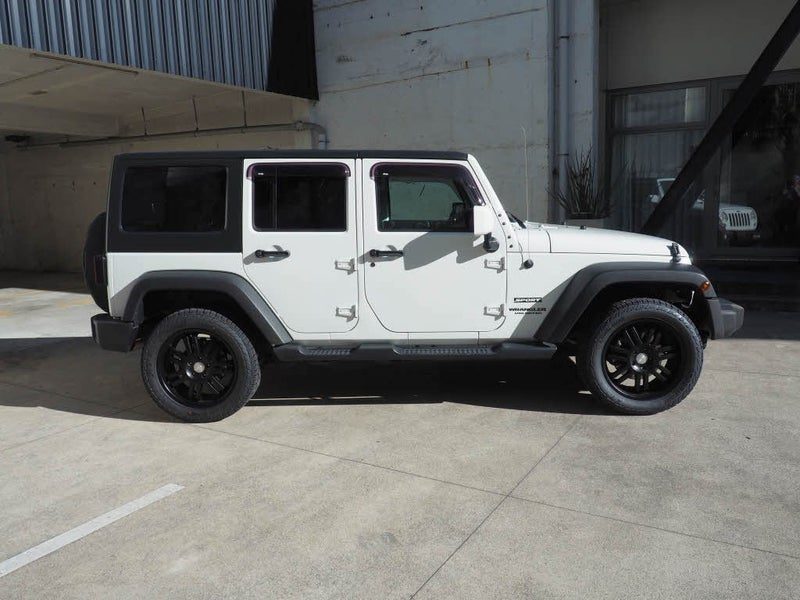 2017 Jeep Wrangler UNLIMITED 4WD, photo 3