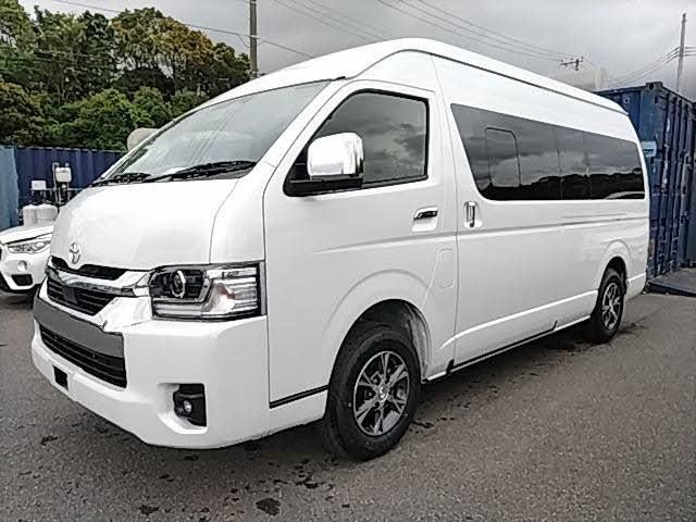 2026 Toyota Hiace GRADCABIN 4WD, photo 2