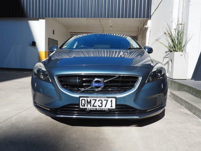 2014 Volvo V40 SE, photo 2