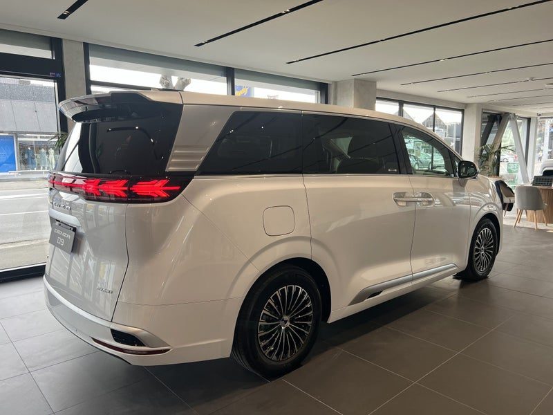 2026 DENZA D9 EV AWD, photo 3