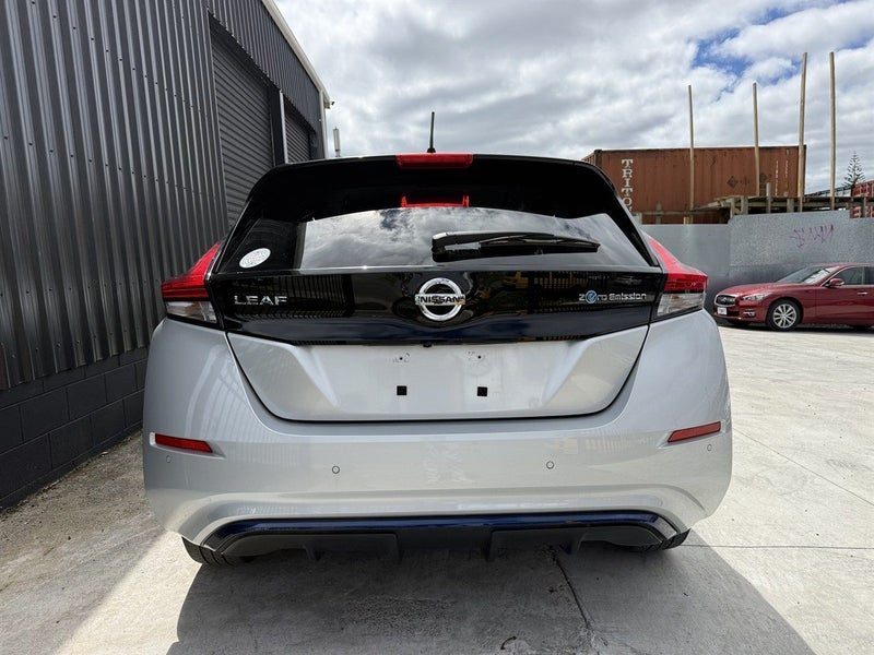 2019 Nissan Leaf X, photo 2