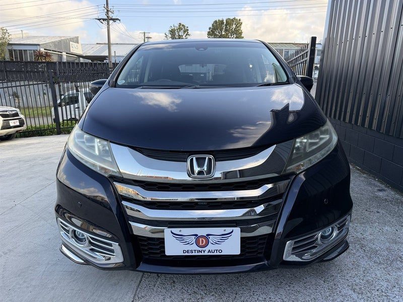 2016 Honda Odyssey Absolute, photo 2