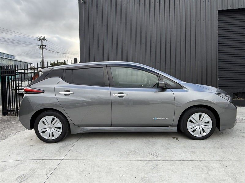 2021 Nissan Leaf S SOH 88.77% 4 new tyres, photo 2