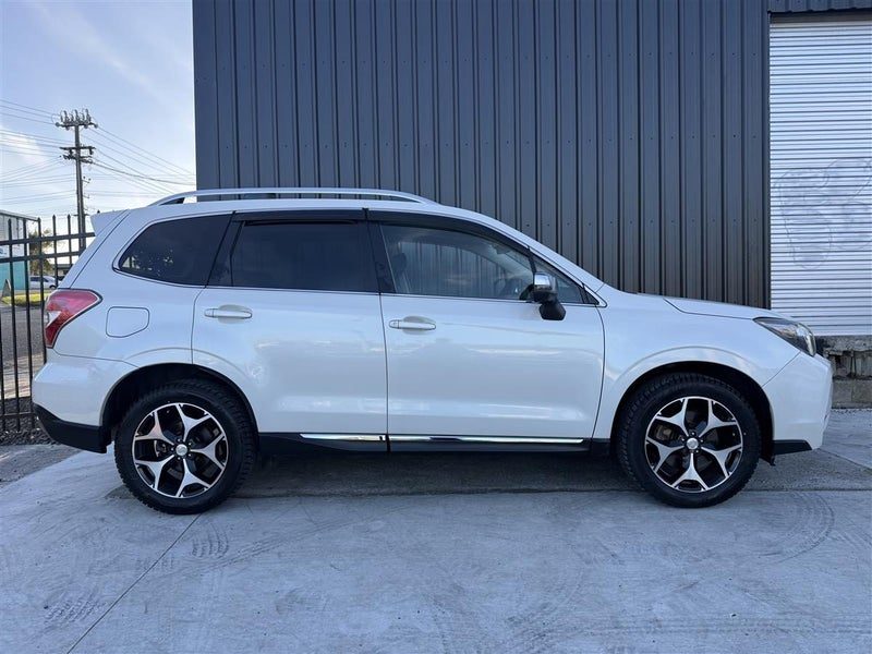 2014 Subaru Forester 2.0 XT EYESIGHT 4WD, photo 2