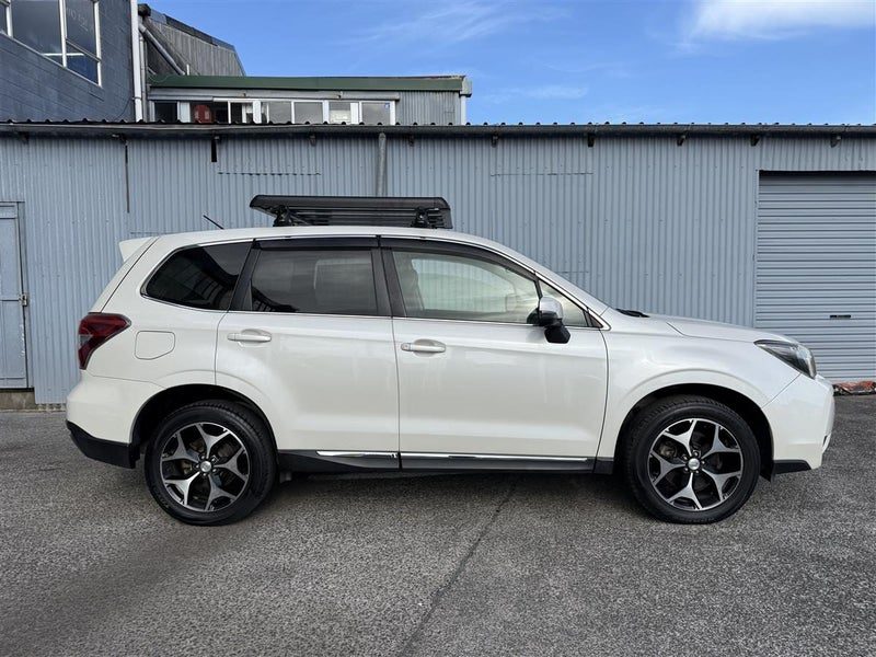 2014 Subaru Forester 2.0 XT 4WD, photo 2
