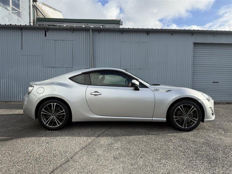 2012 Toyota 86 86 GT, photo 2