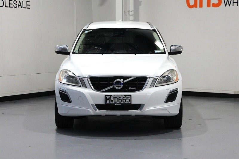 2010 Volvo XC60 T6 AWD R-Design, photo 2