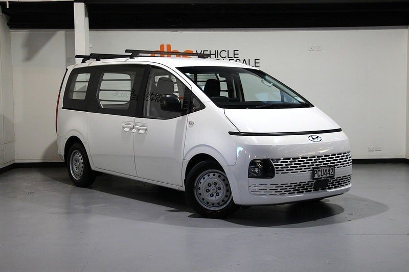 2022 Hyundai Staria Load 2.2 Auto