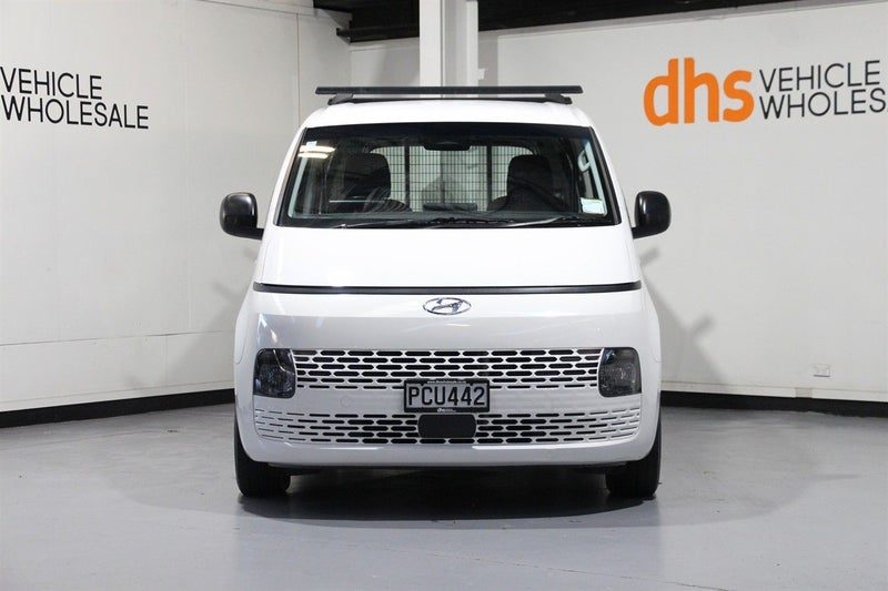 2022 Hyundai Staria Load 2.2 Auto, photo 2