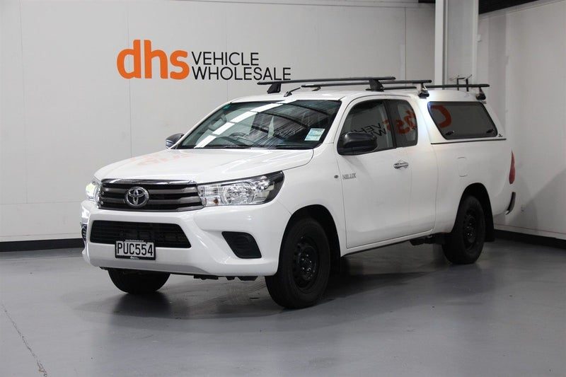 2017 Toyota Hilux 2.8 Diesel 2WD, photo 3