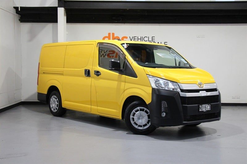 2020 Toyota Hiace ZR 2.8 Diesel