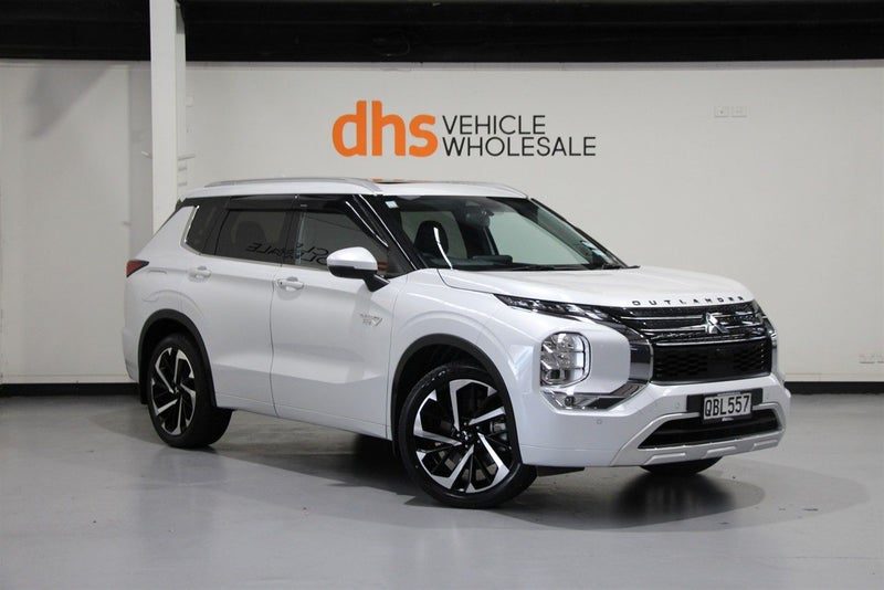 2023 Mitsubishi Outlander VRX PHEV 4WD 7 SEATER