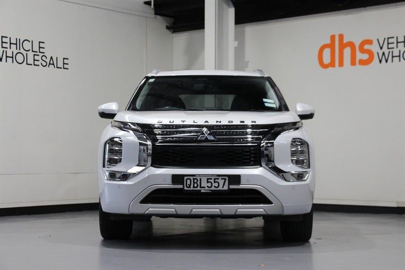 2023 Mitsubishi Outlander VRX PHEV 4WD 7 SEATER, photo 2