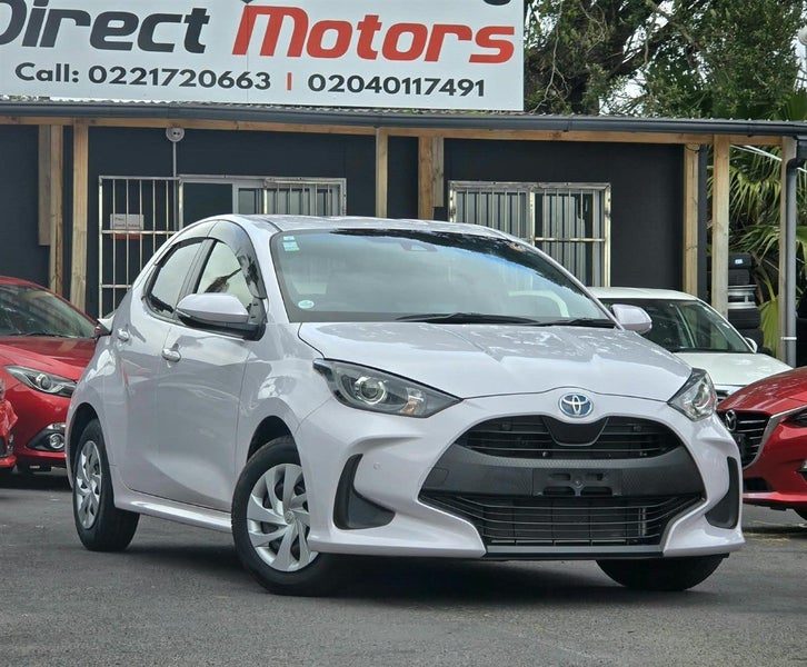 2021 Toyota Yaris Hybrid, main photo