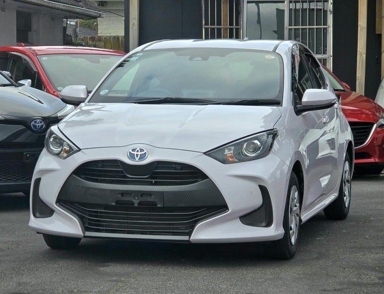 2021 Toyota Yaris Hybrid, photo 3