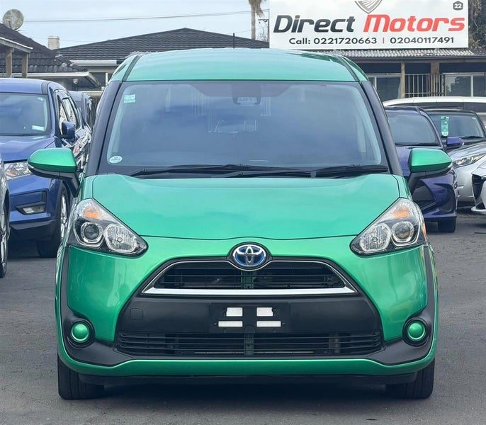 2015 Toyota Sienta Hybrid, photo 2