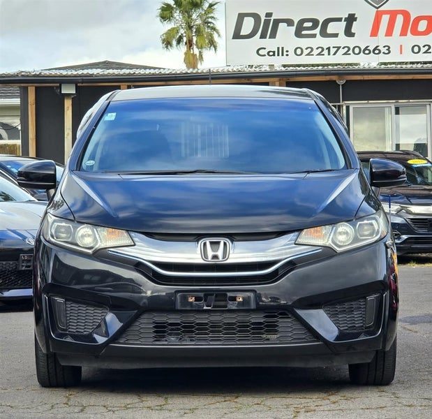2015 Honda Fit Hybrid, photo 2