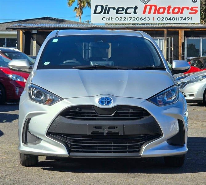 2021 Toyota Yaris Hybrid, photo 2