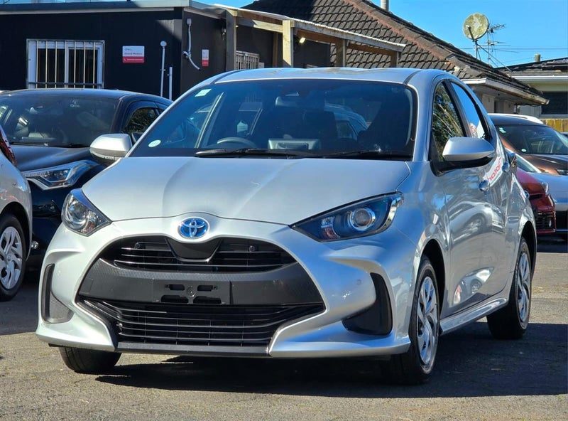 2021 Toyota Yaris Hybrid, photo 3