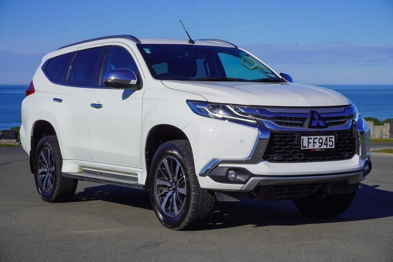 2018 Mitsubishi Pajero Sport VRX 7 Seater