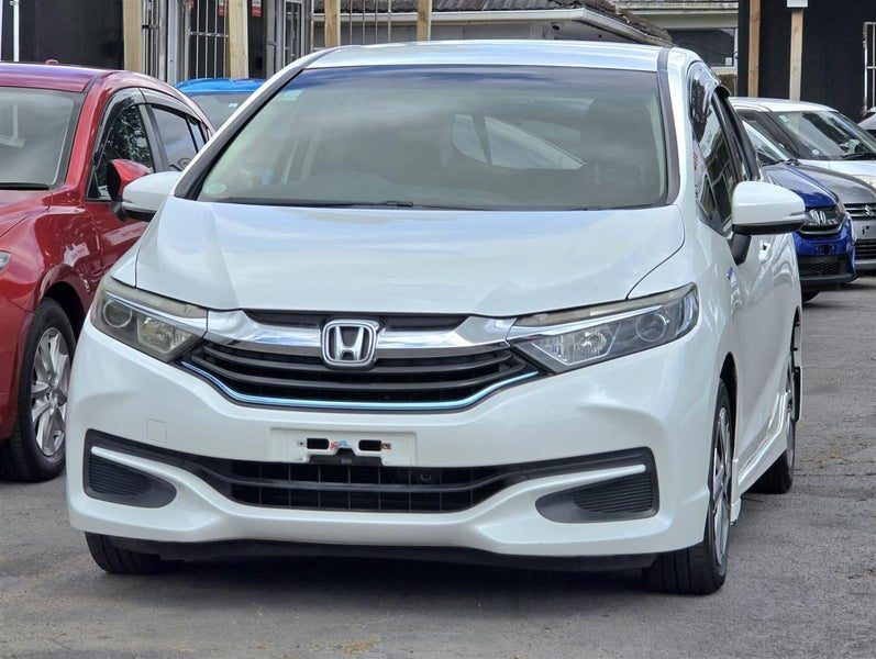 2015 Honda Shuttle Hybrid, photo 3