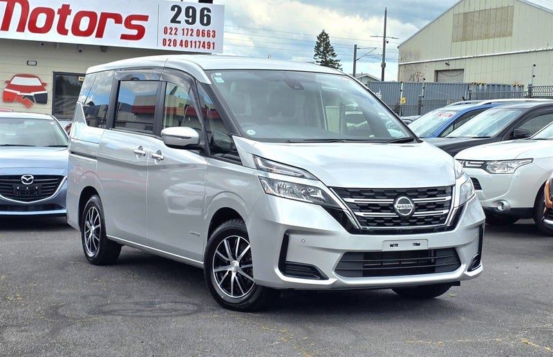 2021 Nissan Serena 8 Seater