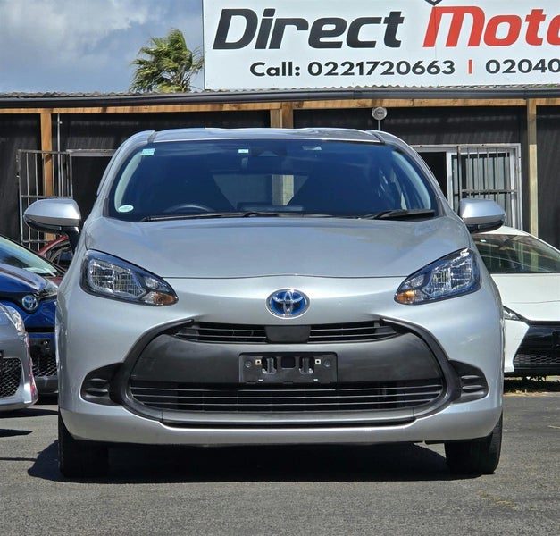 2023 Toyota Aqua Hybrid, photo 2