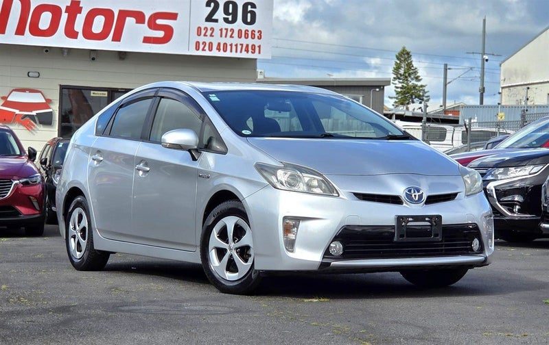 2014 Toyota Prius Hybrid, main photo