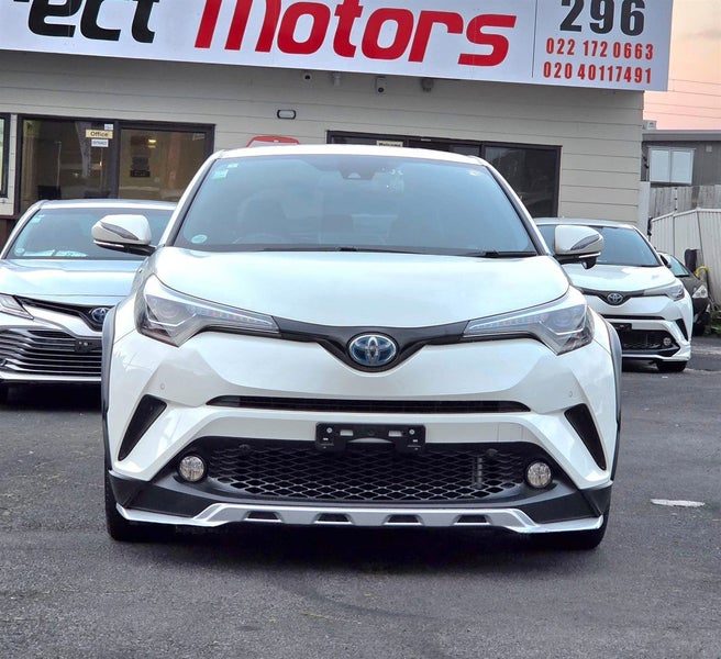 2017 Toyota C-HR Hybrid, photo 2
