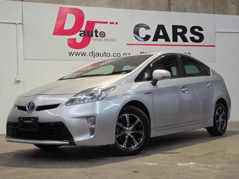 2012 Toyota Prius S Model 1800cc Hybrid