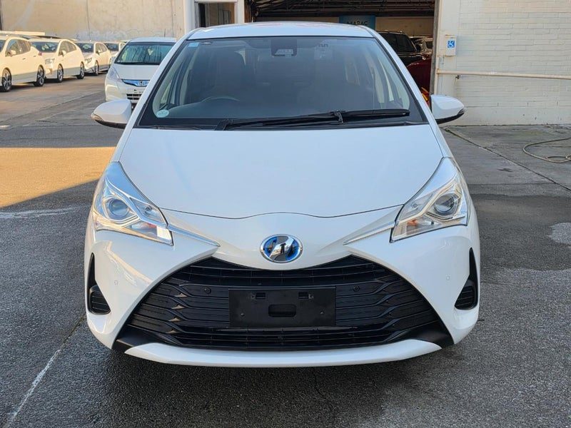 2019 Toyota Vitz 1.5L Hybrid Hatchback, Late Model, photo 2