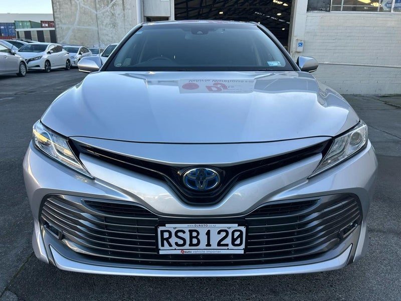 2018 Toyota Camry Hybrid New Shape, G Model, photo 2