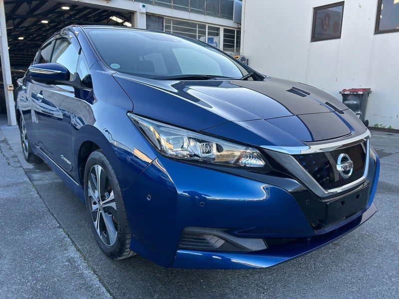 2018 Nissan Leaf 40KW X Model, photo 3