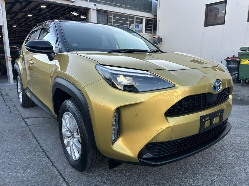 2021 Toyota Yaris Cross 1.5L Hybrid, Mini SUV, photo 3