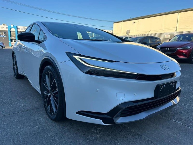 2023 Toyota Prius 2.0L Hybrid, New Shape, photo 3