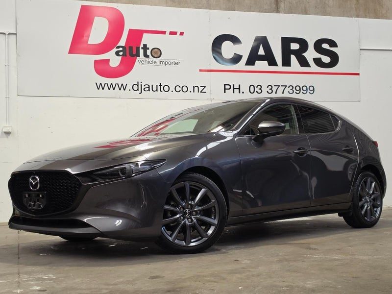 2020 Mazda 3 Axela Hatchback, New Shape