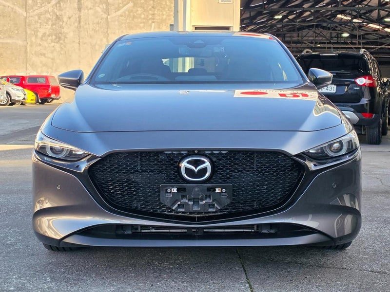 2020 Mazda 3 Axela Hatchback, New Shape, photo 2