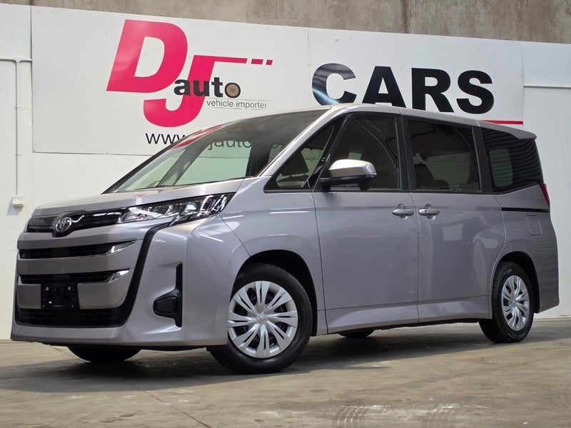 2023 Toyota Noah 8 Seates Late model