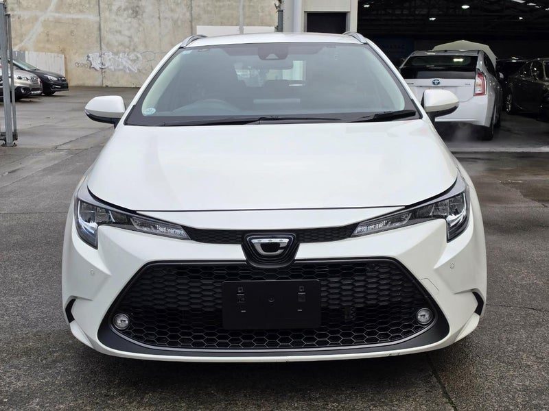 2020 Toyota Corolla Touring, 1.8L Wagon, photo 2