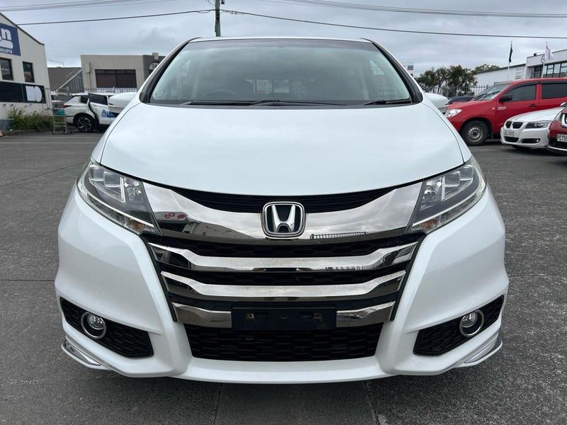 2017 Honda Odyssey Absolute, New Shape, 8 Seater, photo 2