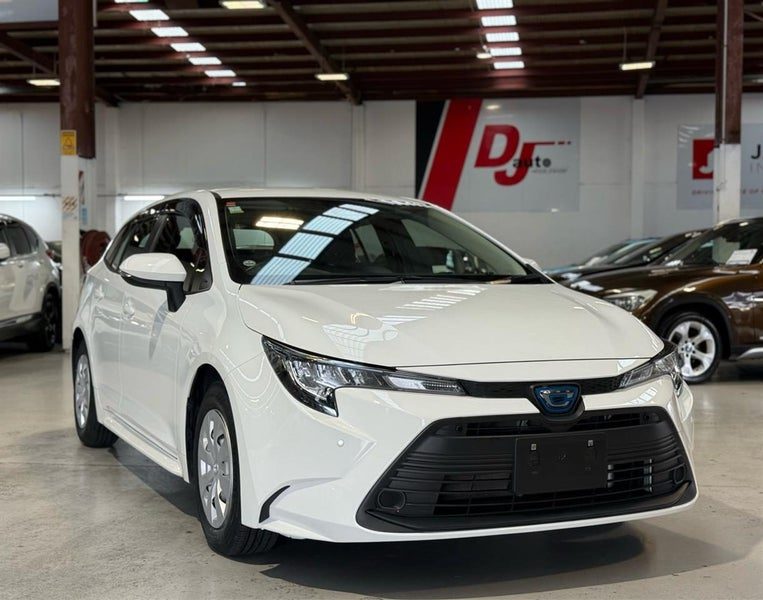2023 Toyota Corolla Touring Hybrid, Facelift Model, main photo