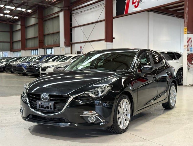 2016 Mazda Axela 2.0S Touring, photo 2