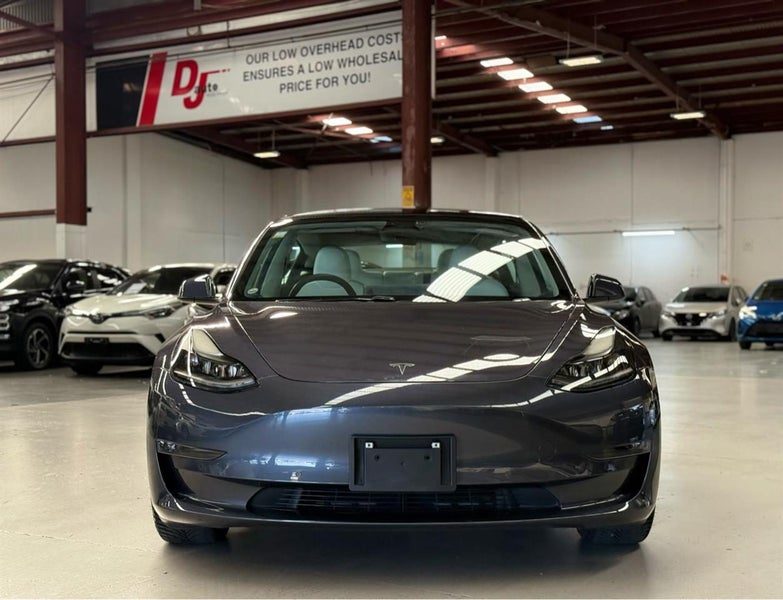 2022 Tesla Model 3 Long Range 4WD Dual Motor, photo 3
