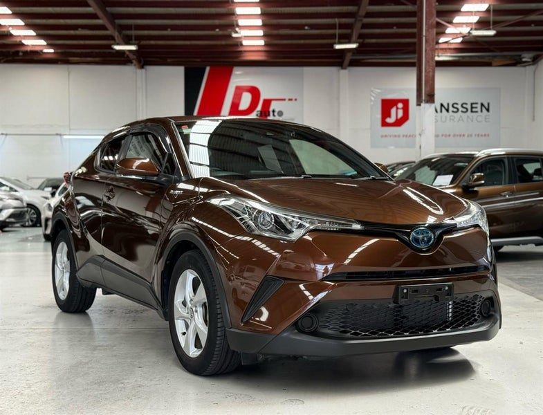 2018 Toyota C-HR S - Spec 1800cc Hybrid, main photo
