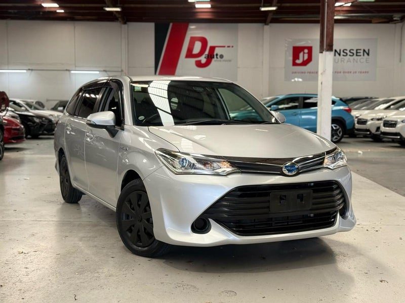 2017 Toyota Corolla Fielder Hybrid G Model