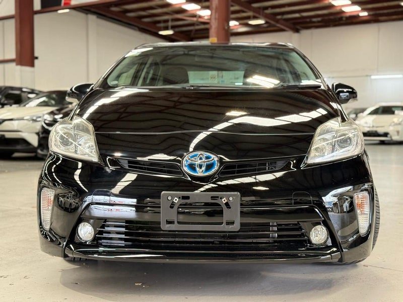 2015 Toyota Prius S Model 1800cc Hybrid, photo 3