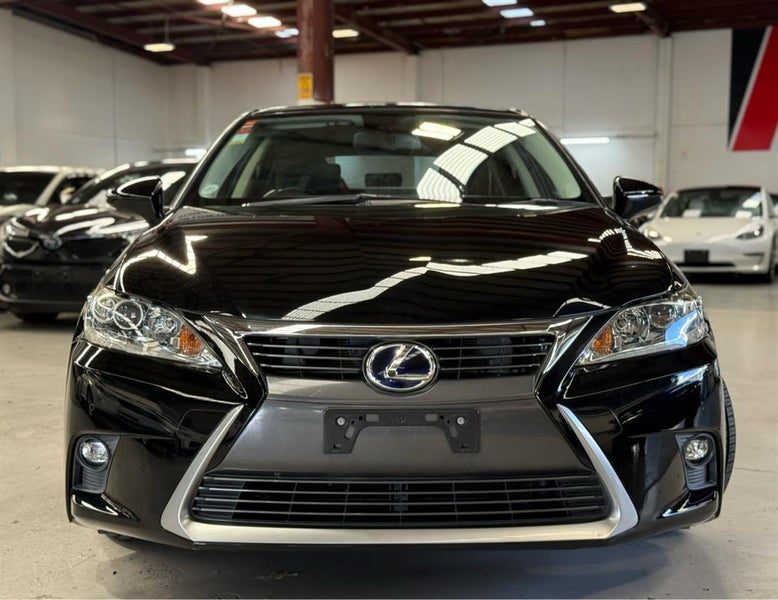 2015 Lexus CT 200h Hybrid, photo 3